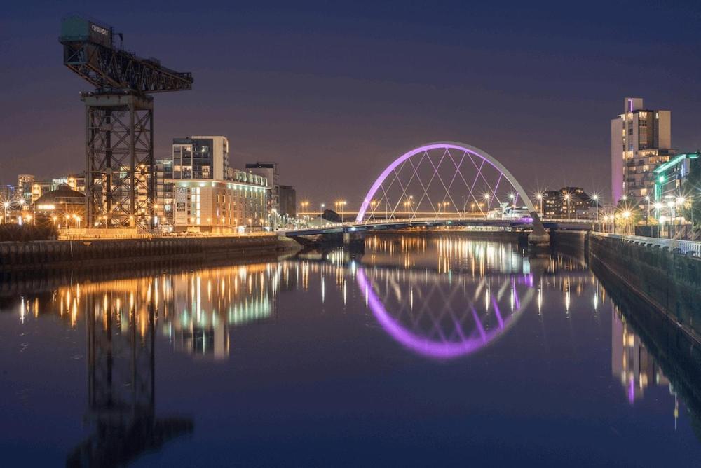 Glasgow River Clyde Hydro Aprt Exteriér fotografie